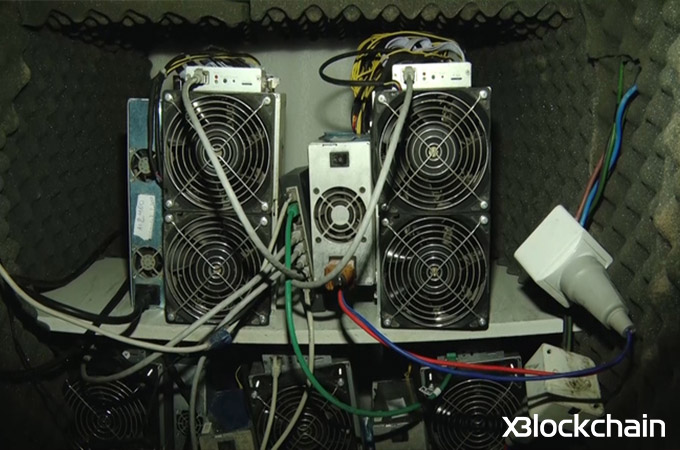استخراج بیت کوین در خانه ! توقیف بیش از 150 دستگاه ماینر‌ از یک واحد مسکونی (ویدئو)